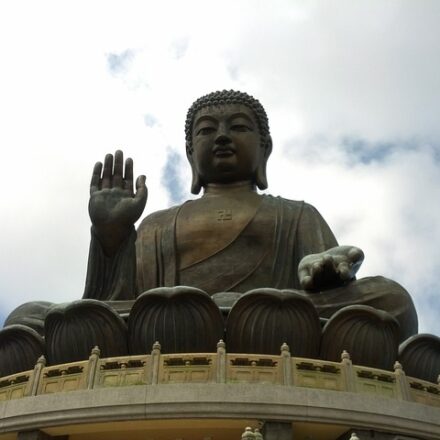 Bracelet bouddhiste : Symboles et signification