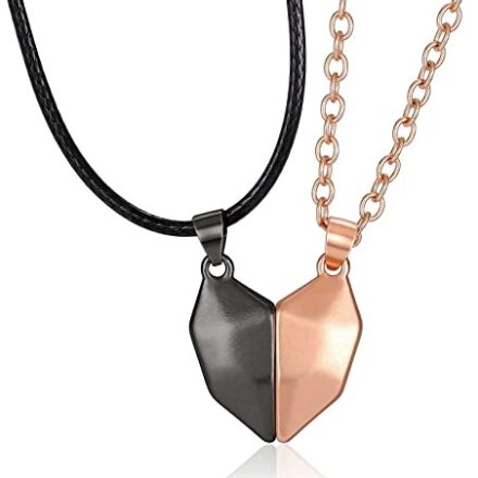 10 idées de collier couple pour faire plaisir