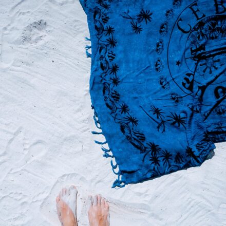 Écharpes, foulards et châles : faites vibrer votre look !