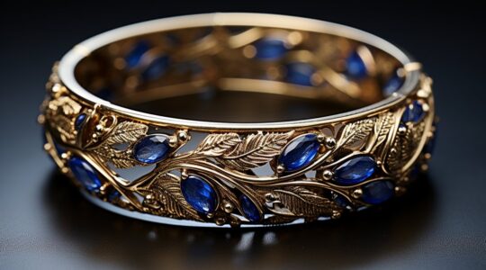 Les trésors cachés des parures égyptiennes&nbsp;: mystères d&rsquo;or et lapis-lazuli