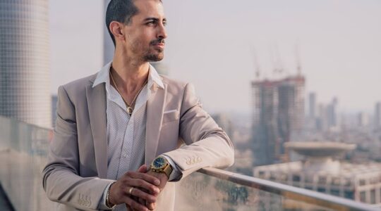 Les 3 bijoux tendance pour homme à offrir en 2024